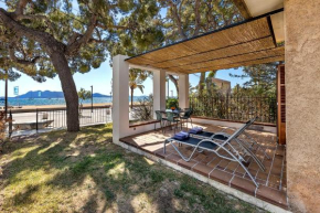 LA GOLA APARTMENT, First-line Beachfront, Newly Refurbished